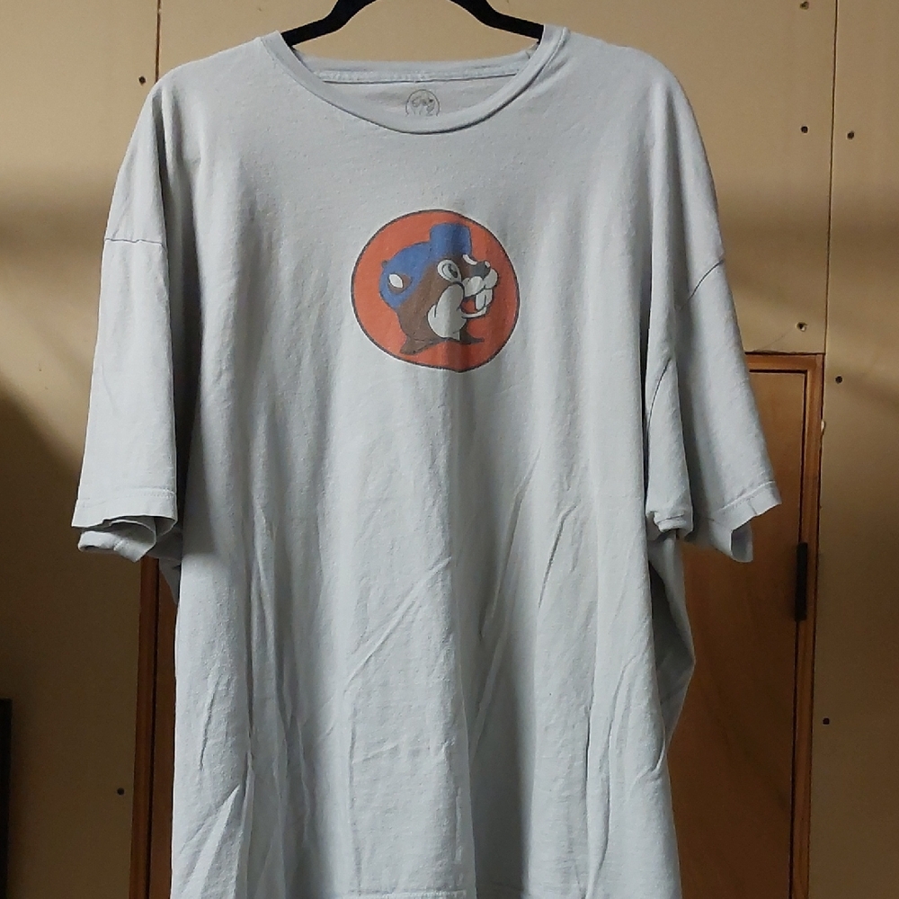 Men's Light Gray Graphic Buc-Cees T-Shirt